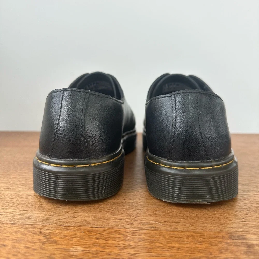 Classic Dr. Martens Zavala Lo - black  Leather oxfords - women’s 8, men’s 7 - Picture 4 of 11